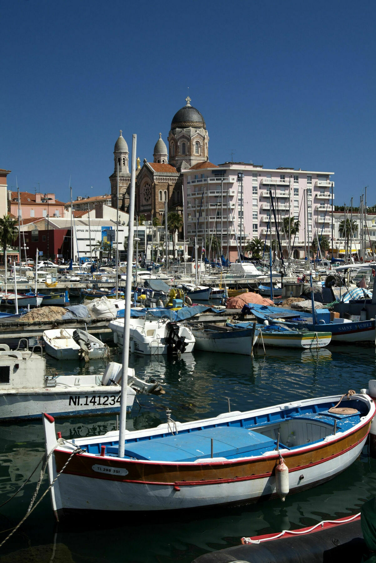 Pierre & La Promenade Des Bains Saint-Raphaël